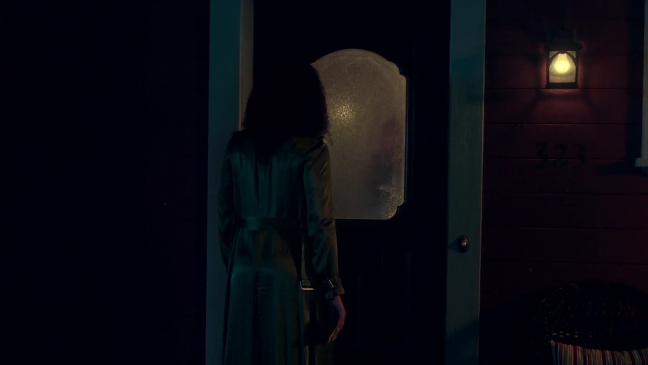 Charmed-Online-dot-nl_Charmed-1x22TheSourceAwakens00018.jpg
