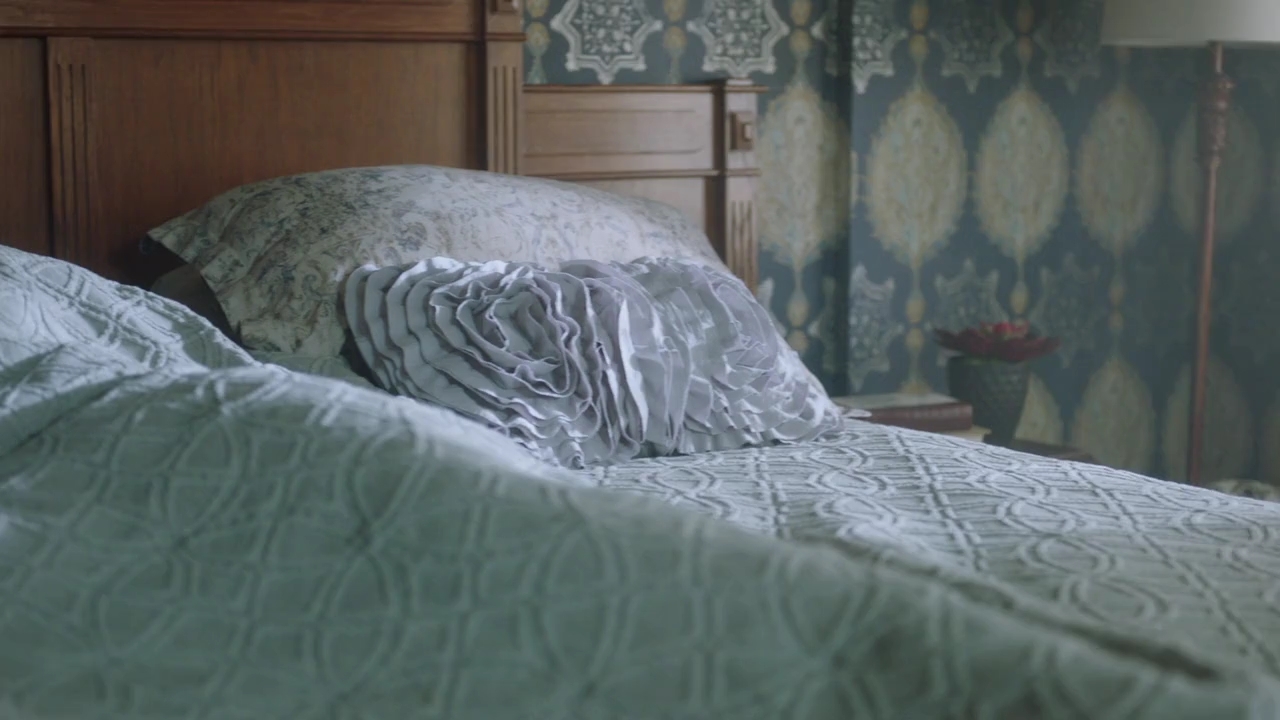 Charmed-Online-dot-nl_Charmed-1x22TheSourceAwakens00030.jpg