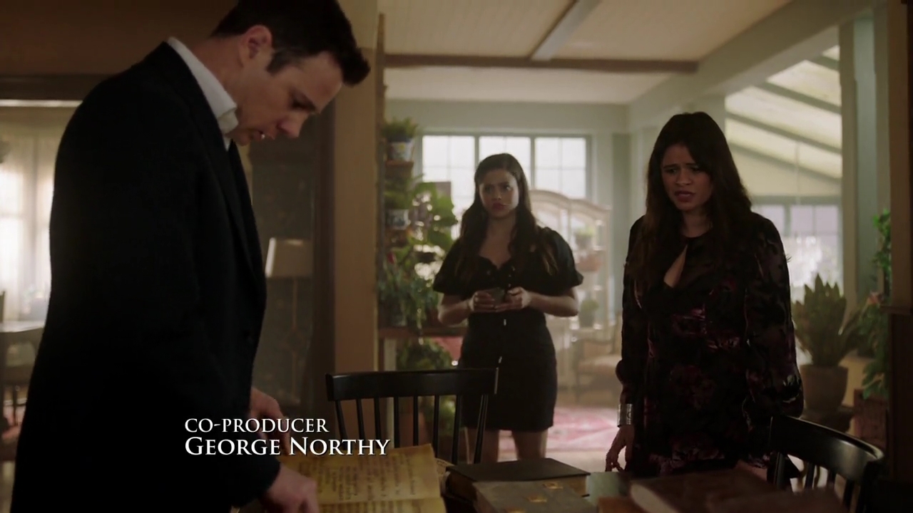 Charmed-Online-dot-nl_Charmed-1x22TheSourceAwakens00101.jpg
