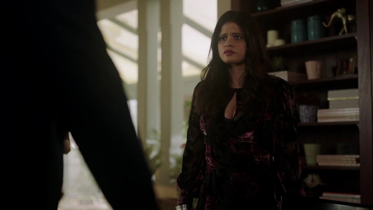 Charmed-Online-dot-nl_Charmed-1x22TheSourceAwakens00116.jpg