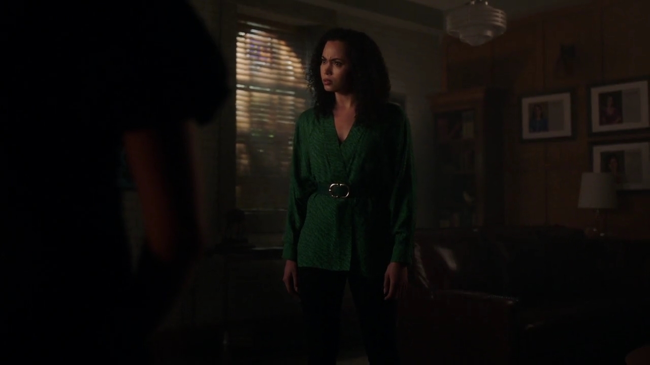 Charmed-Online-dot-nl_Charmed-1x22TheSourceAwakens00647.jpg