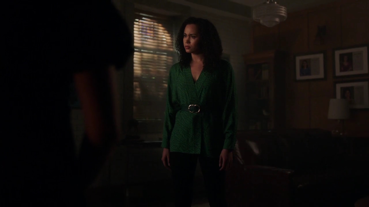 Charmed-Online-dot-nl_Charmed-1x22TheSourceAwakens00649.jpg