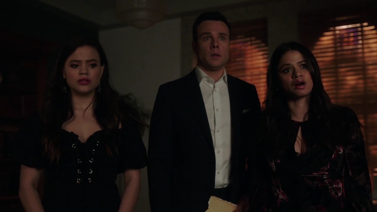 Charmed-Online-dot-nl_Charmed-1x22TheSourceAwakens00651.jpg