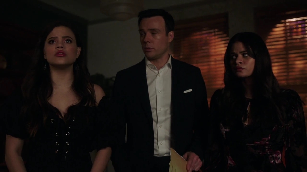 Charmed-Online-dot-nl_Charmed-1x22TheSourceAwakens00660.jpg