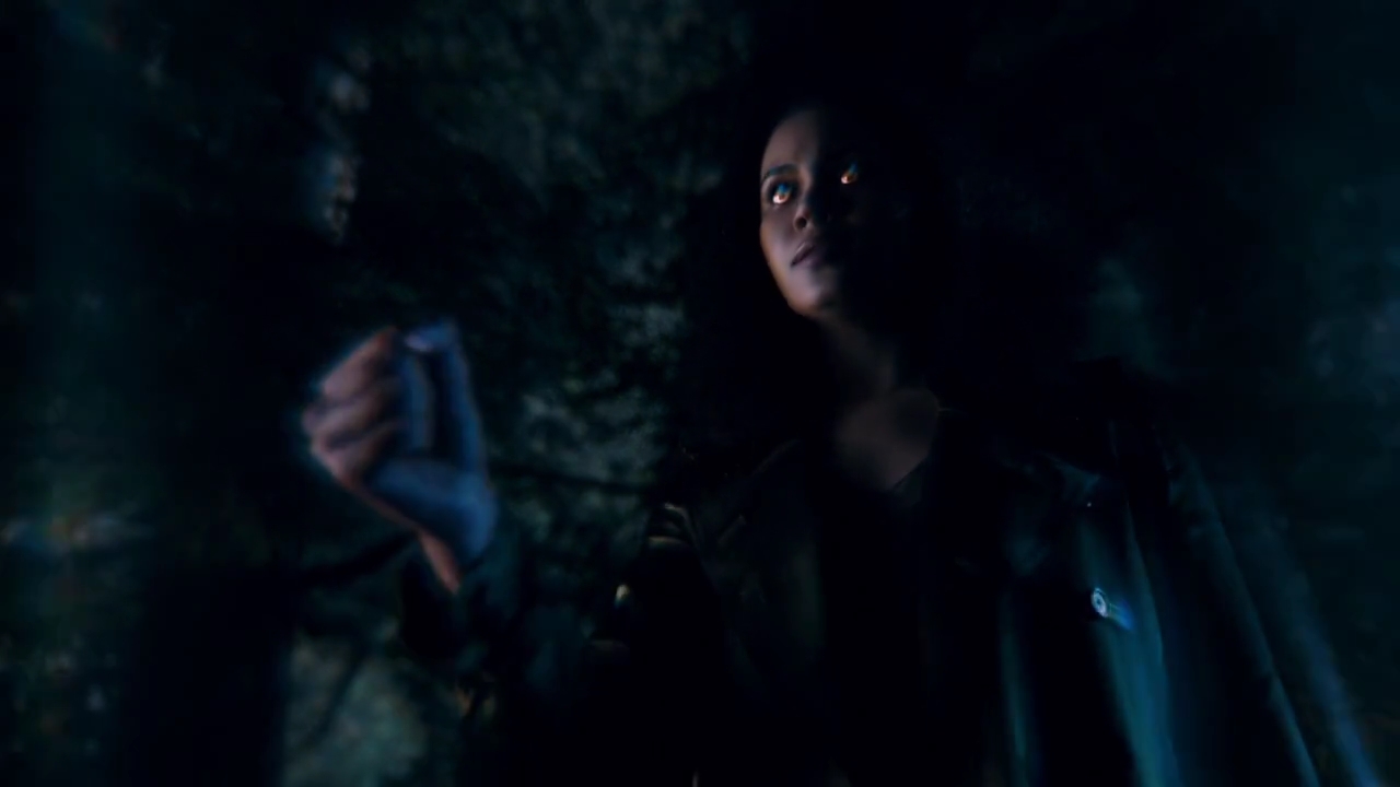 Charmed-Online-dot-nl_Charmed-1x22TheSourceAwakens00872.jpg