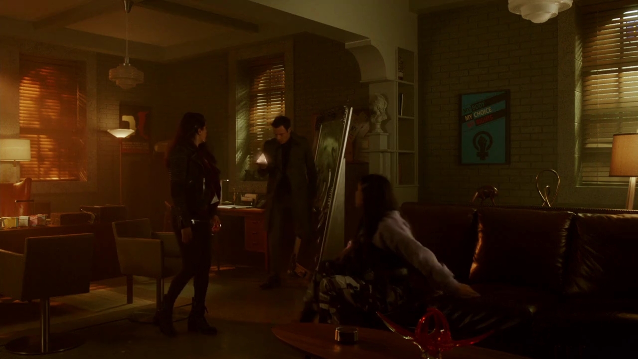 Charmed-Online-dot-nl_Charmed-1x22TheSourceAwakens01215.jpg
