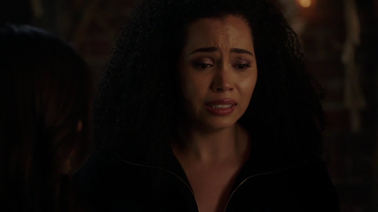 Charmed-Online-dot-nl_Charmed-1x22TheSourceAwakens01894.jpg Charmed-Online-dot-nl_Charmed-1x22TheSourceAwakens01894.jpg
