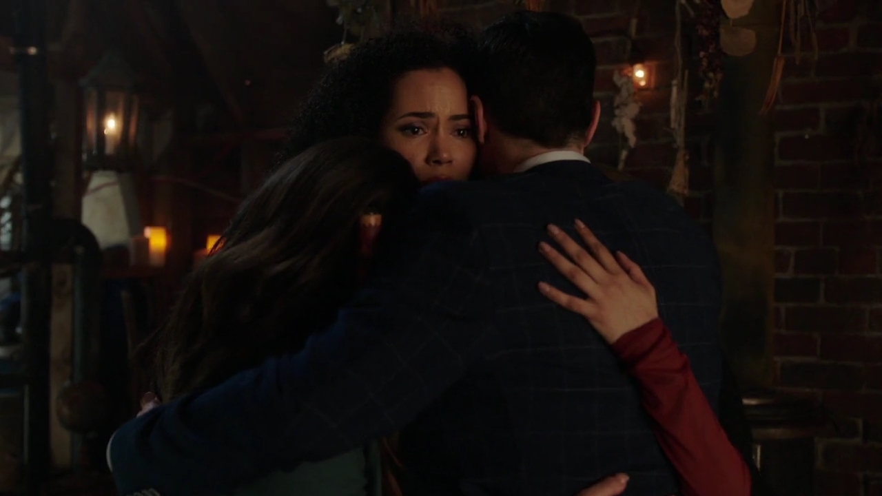 Charmed-Online-dot-nl_Charmed-1x22TheSourceAwakens01905.jpg Charmed-Online-dot-nl_Charmed-1x22TheSourceAwakens01905.jpg