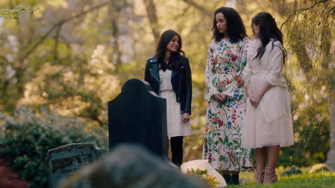 Charmed-Online-dot-nl_Charmed-1x22TheSourceAwakens02059.jpg