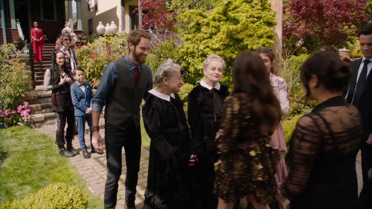 Charmed-Online-dot-nl_Charmed-1x22TheSourceAwakens02425.jpg