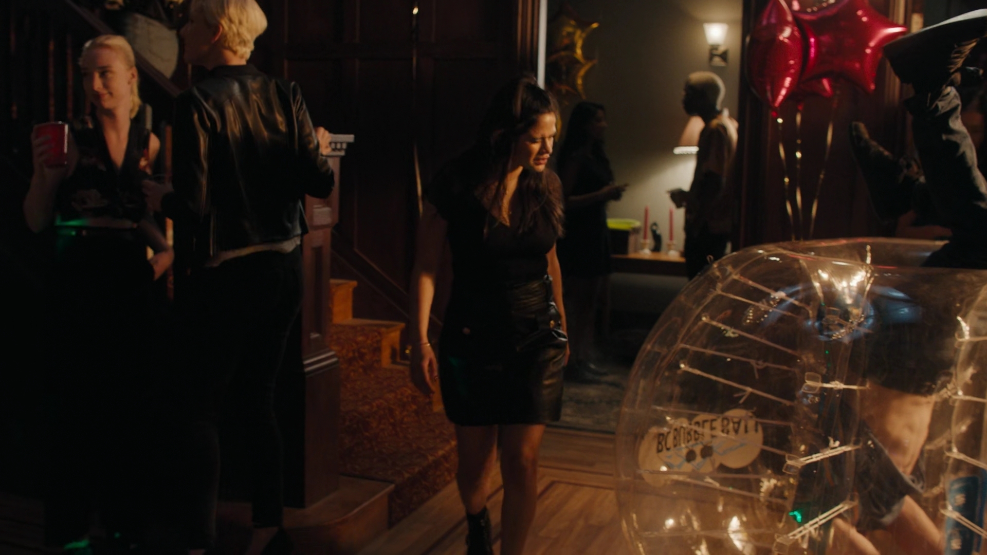 Charmed-Online-dot-nl_Charmed2x01-SafeSpace00420.jpg Charmed-Online-dot-nl_Charmed2x01-SafeSpace00420.jpg