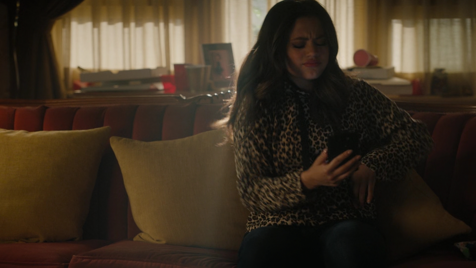 Charmed-Online-dot-nl_Charmed2x01-SafeSpace00516.jpg