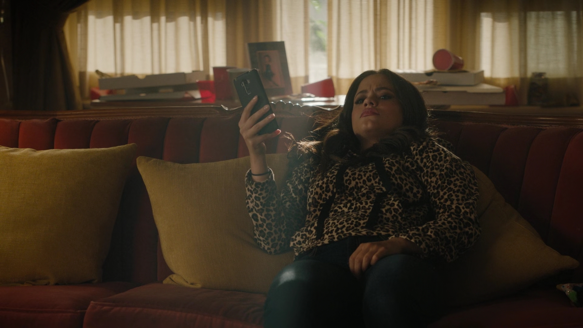 Charmed-Online-dot-nl_Charmed2x01-SafeSpace00520.jpg
