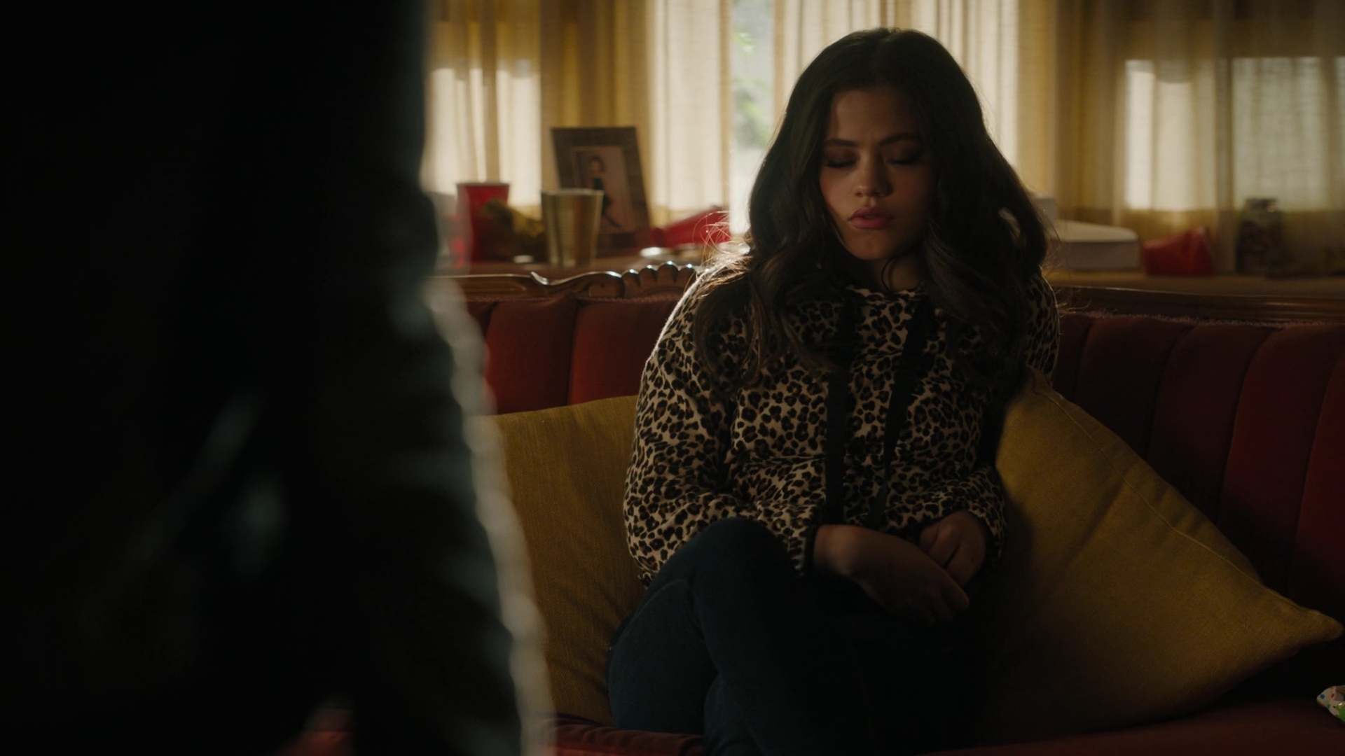 Charmed-Online-dot-nl_Charmed2x01-SafeSpace00551.jpg Charmed-Online-dot-nl_Charmed2x01-SafeSpace00551.jpg