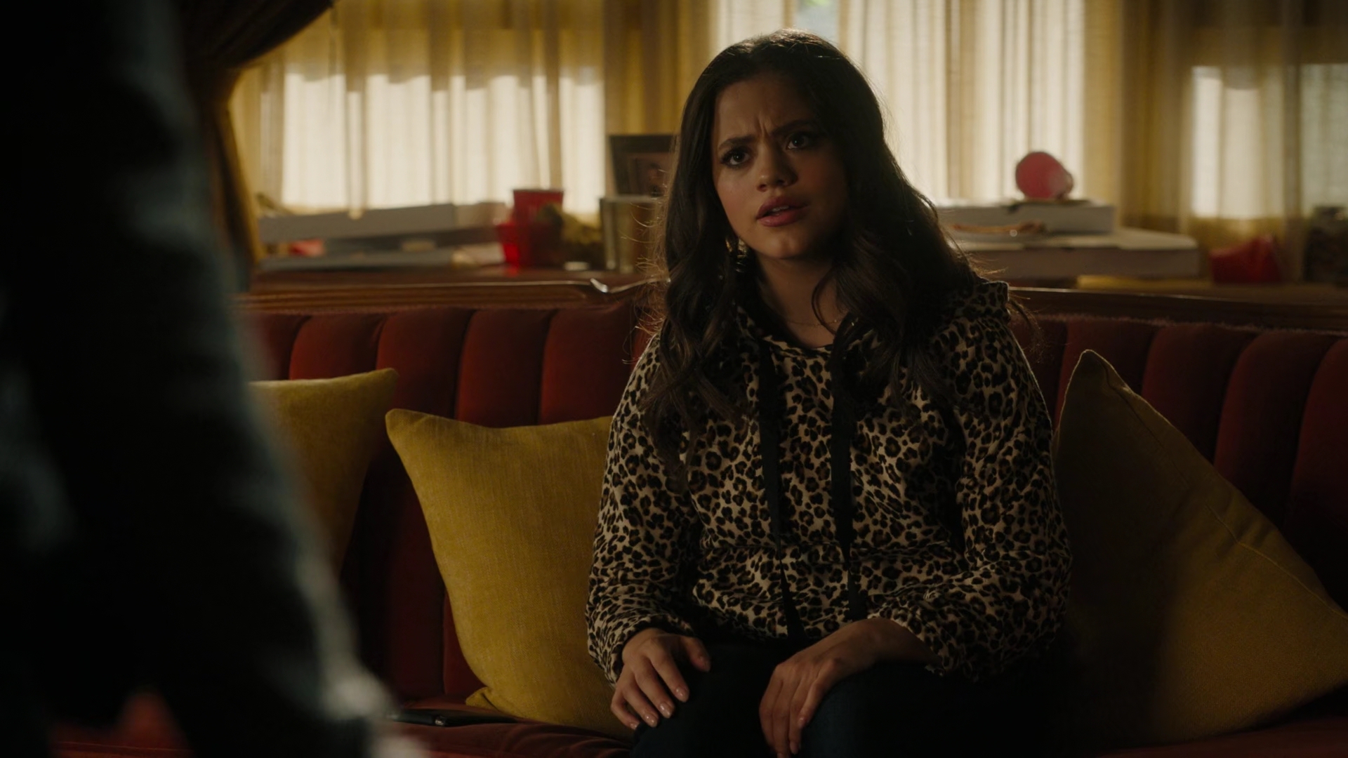 Charmed-Online-dot-nl_Charmed2x01-SafeSpace00579.jpg