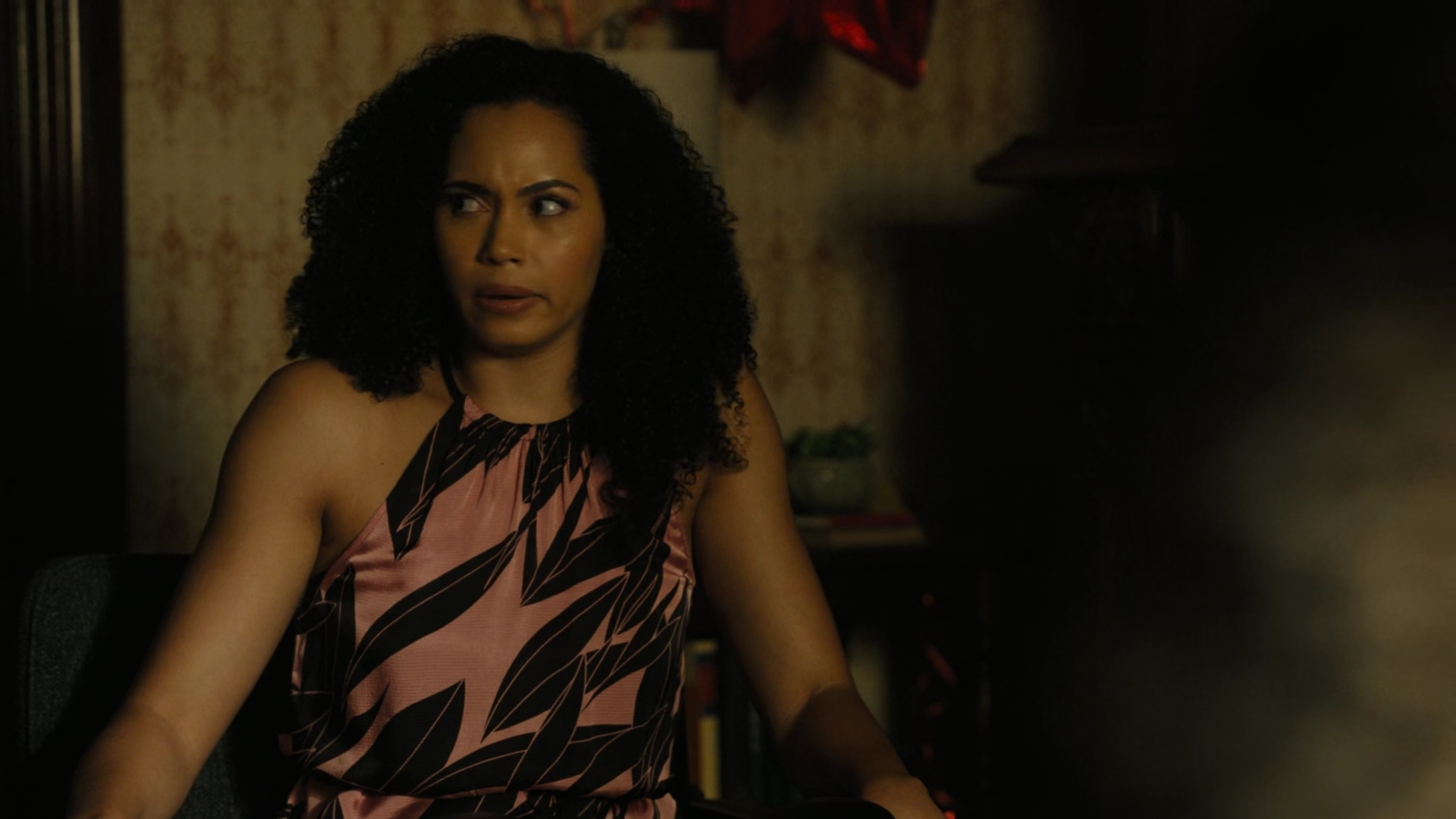Charmed-Online-dot-nl_Charmed2x01-SafeSpace00585.jpg