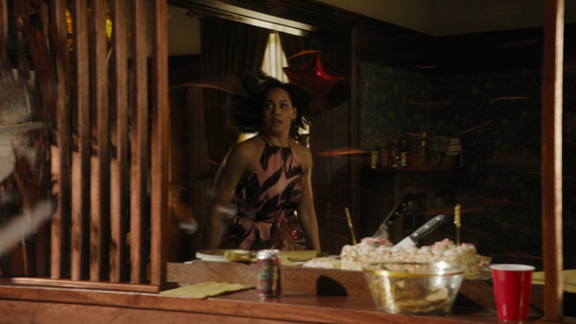 Charmed-Online-dot-nl_Charmed2x01-SafeSpace00599.jpg