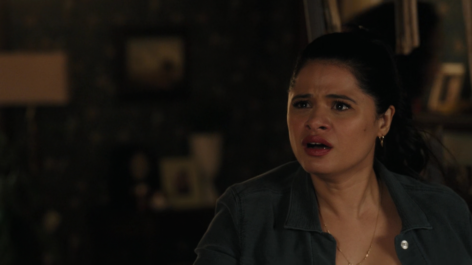 Charmed-Online-dot-nl_Charmed2x01-SafeSpace00620.jpg