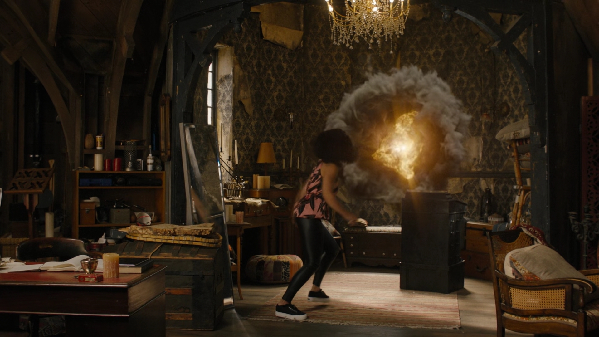 Charmed-Online-dot-nl_Charmed2x01-SafeSpace00730.jpg
