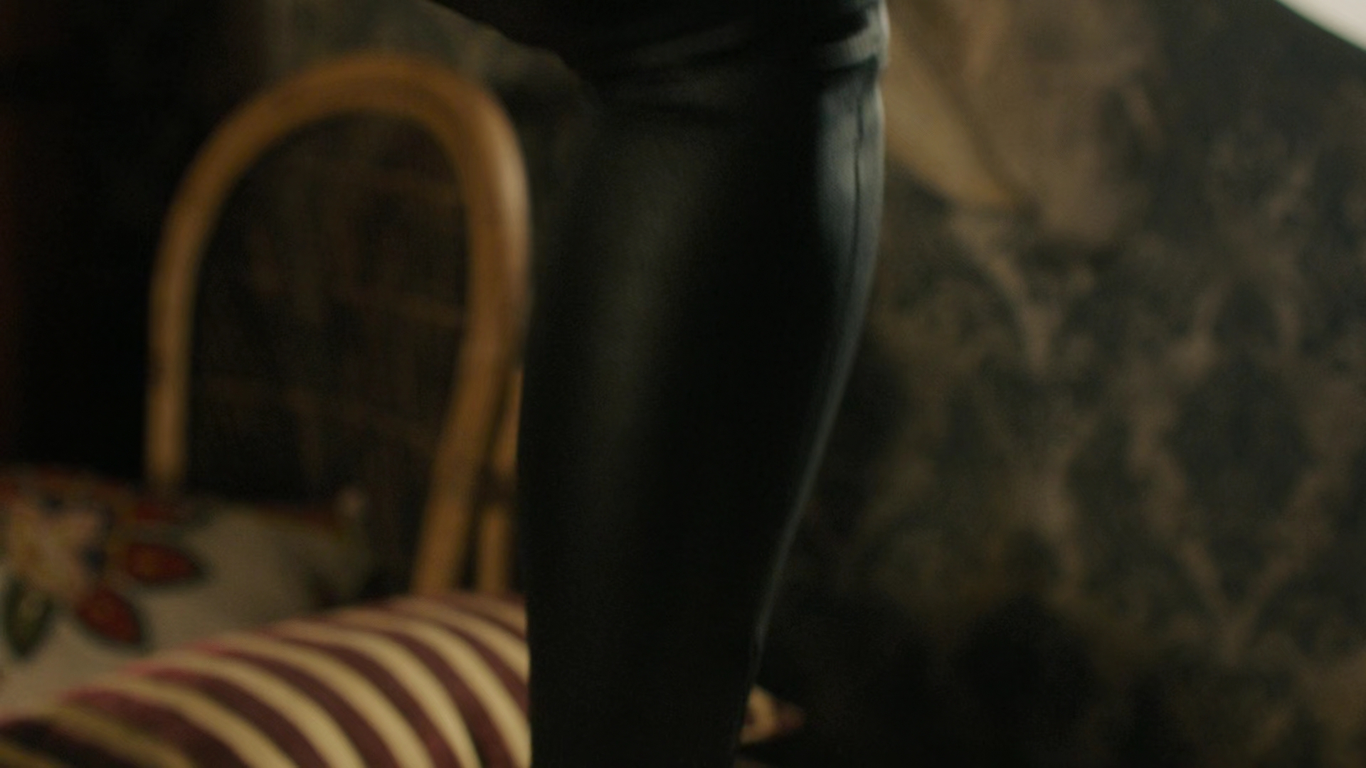 Charmed-Online-dot-nl_Charmed2x01-SafeSpace00734.jpg