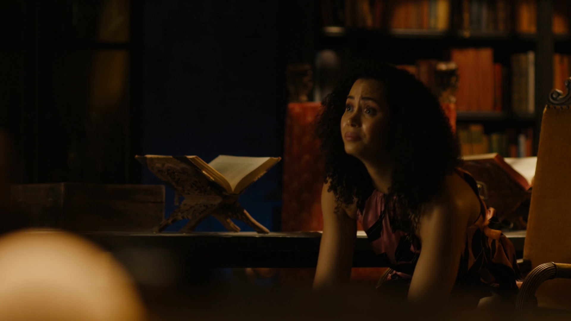 Charmed-Online-dot-nl_Charmed2x01-SafeSpace00929.jpg