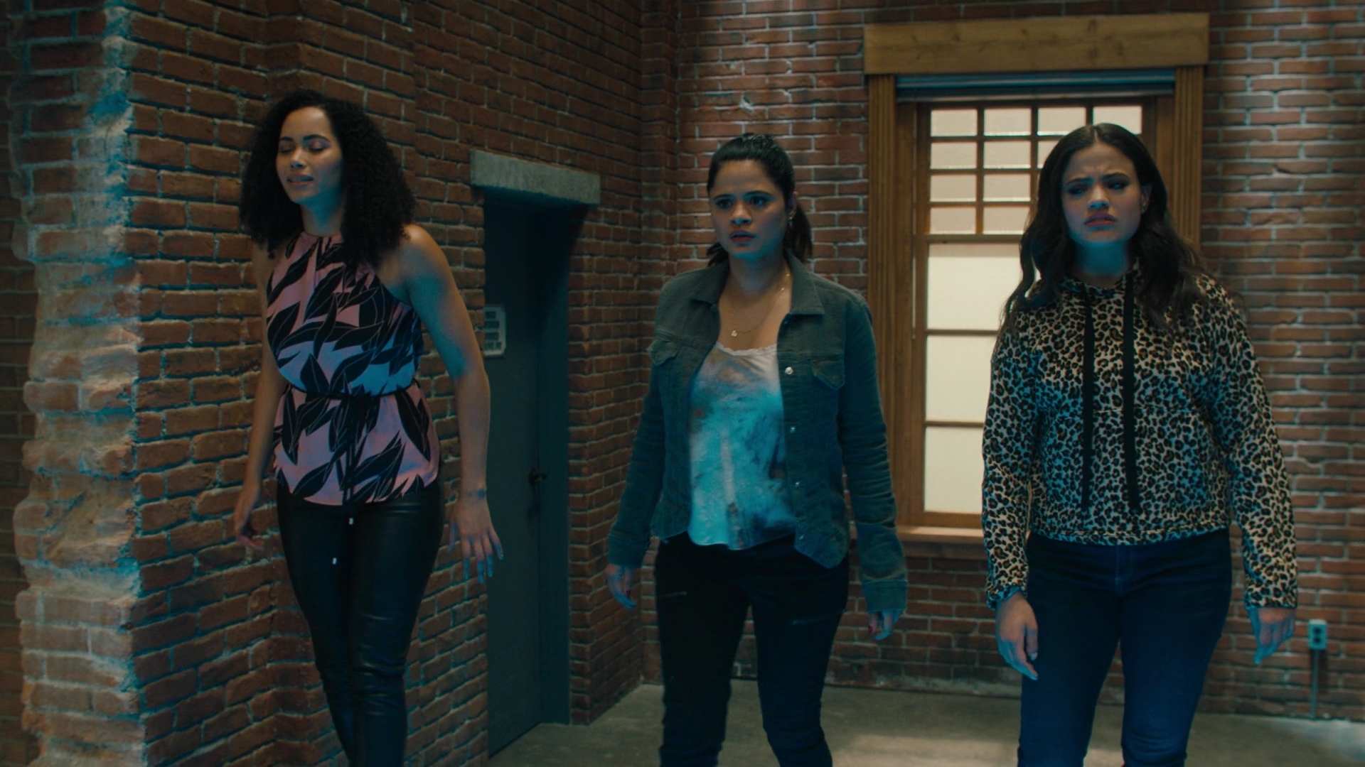 Charmed-Online-dot-nl_Charmed2x01-SafeSpace01019.jpg Charmed-Online-dot-nl_Charmed2x01-SafeSpace01019.jpg