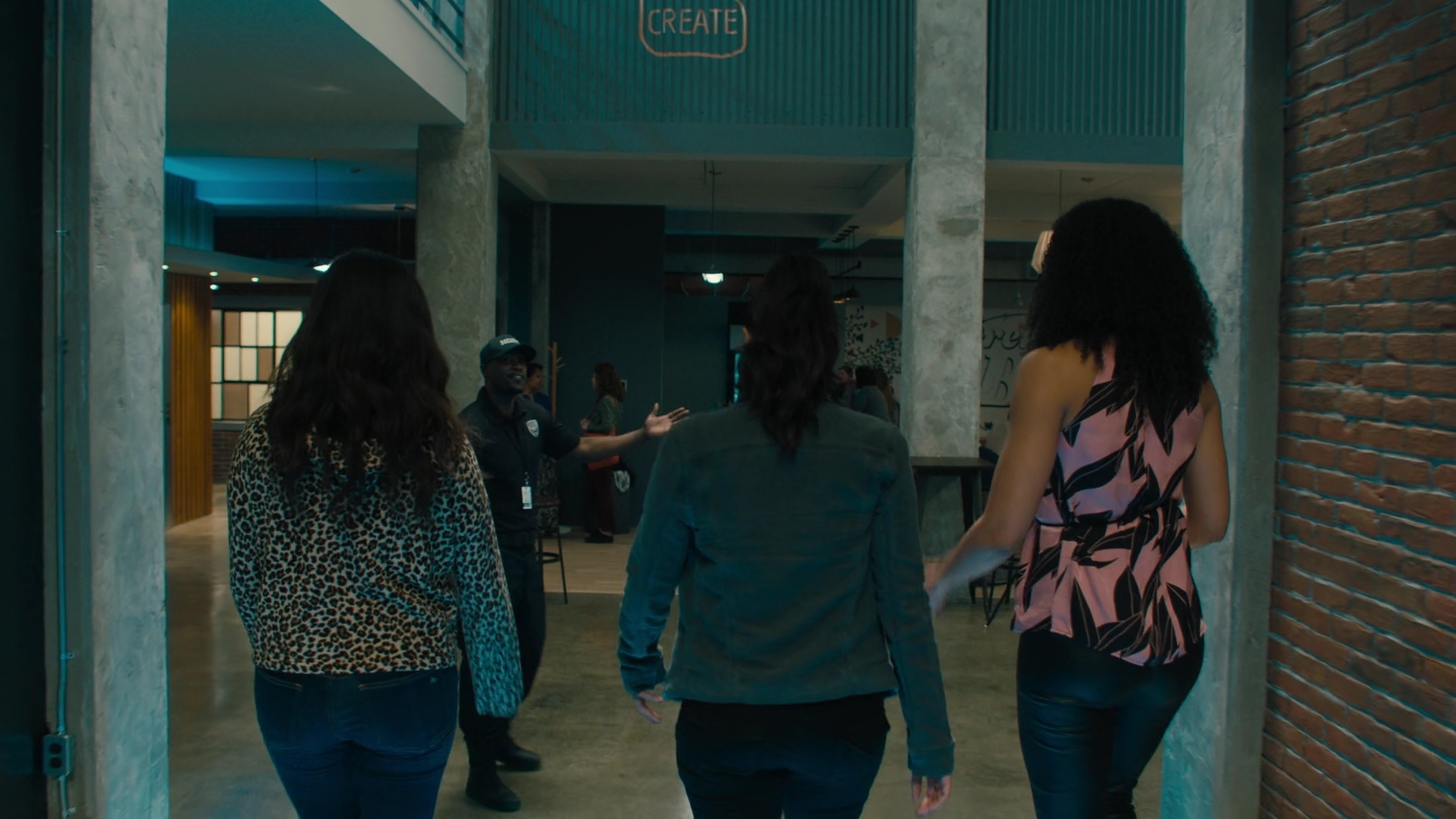 Charmed-Online-dot-nl_Charmed2x01-SafeSpace01076.jpg Charmed-Online-dot-nl_Charmed2x01-SafeSpace01076.jpg