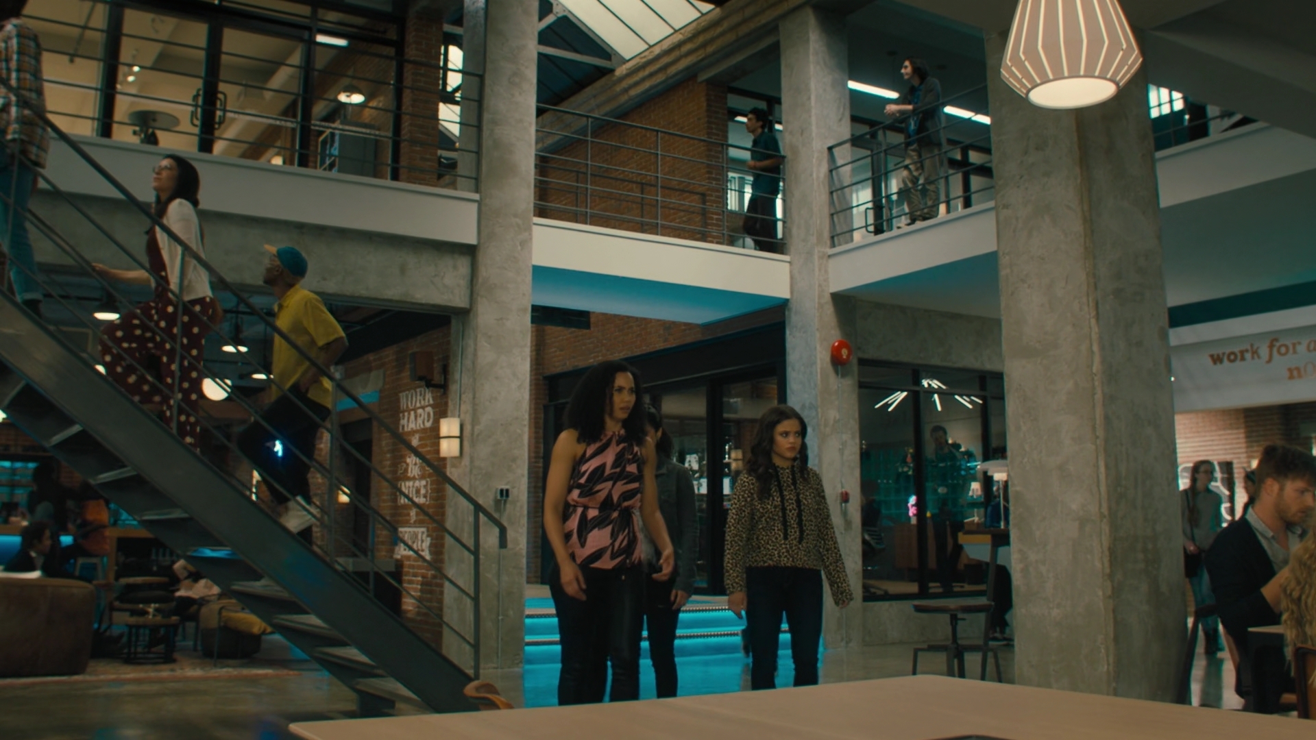 Charmed-Online-dot-nl_Charmed2x01-SafeSpace01121.jpg Charmed-Online-dot-nl_Charmed2x01-SafeSpace01121.jpg