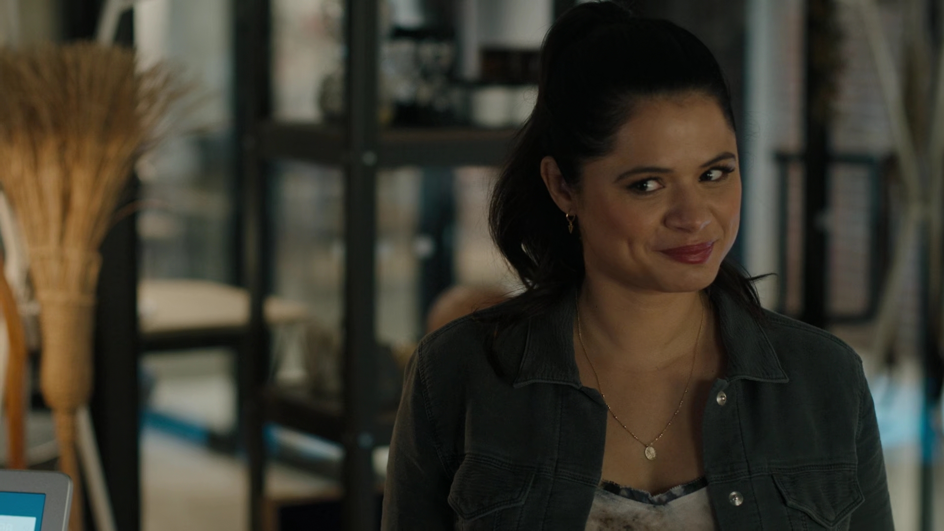 Charmed-Online-dot-nl_Charmed2x01-SafeSpace01173.jpg Charmed-Online-dot-nl_Charmed2x01-SafeSpace01173.jpg