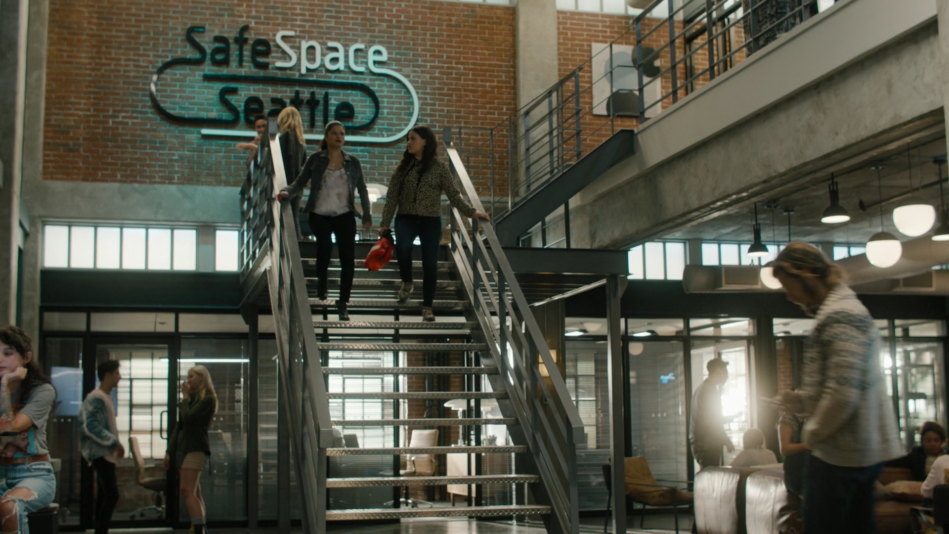 Charmed-Online-dot-nl_Charmed2x01-SafeSpace01407.jpg Charmed-Online-dot-nl_Charmed2x01-SafeSpace01407.jpg