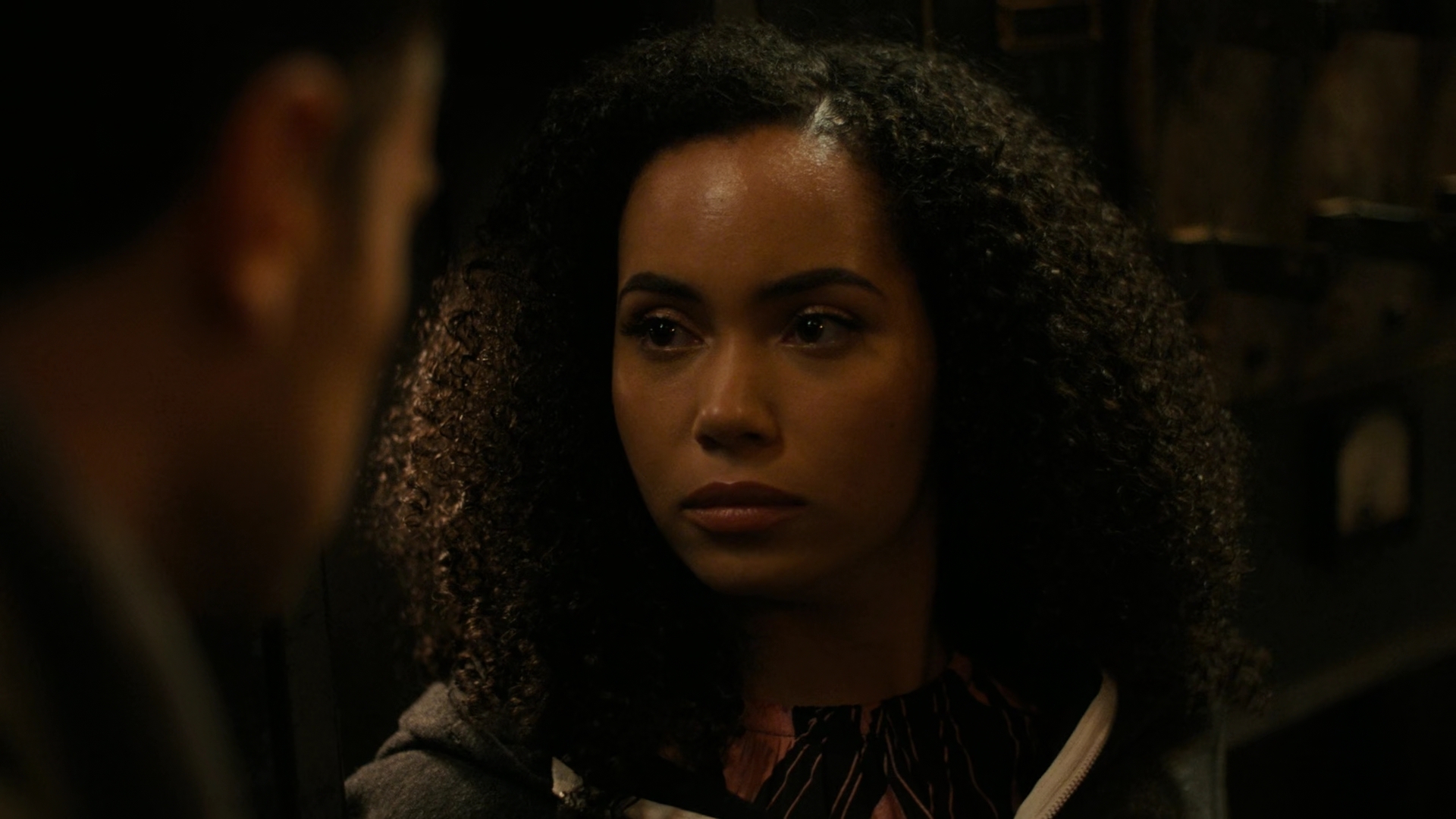 Charmed-Online-dot-nl_Charmed2x01-SafeSpace01486.jpg