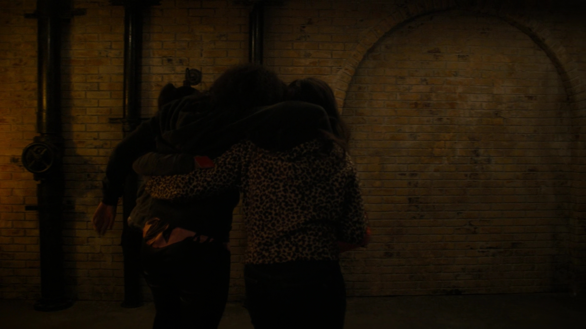 Charmed-Online-dot-nl_Charmed2x01-SafeSpace01574.jpg Charmed-Online-dot-nl_Charmed2x01-SafeSpace01574.jpg