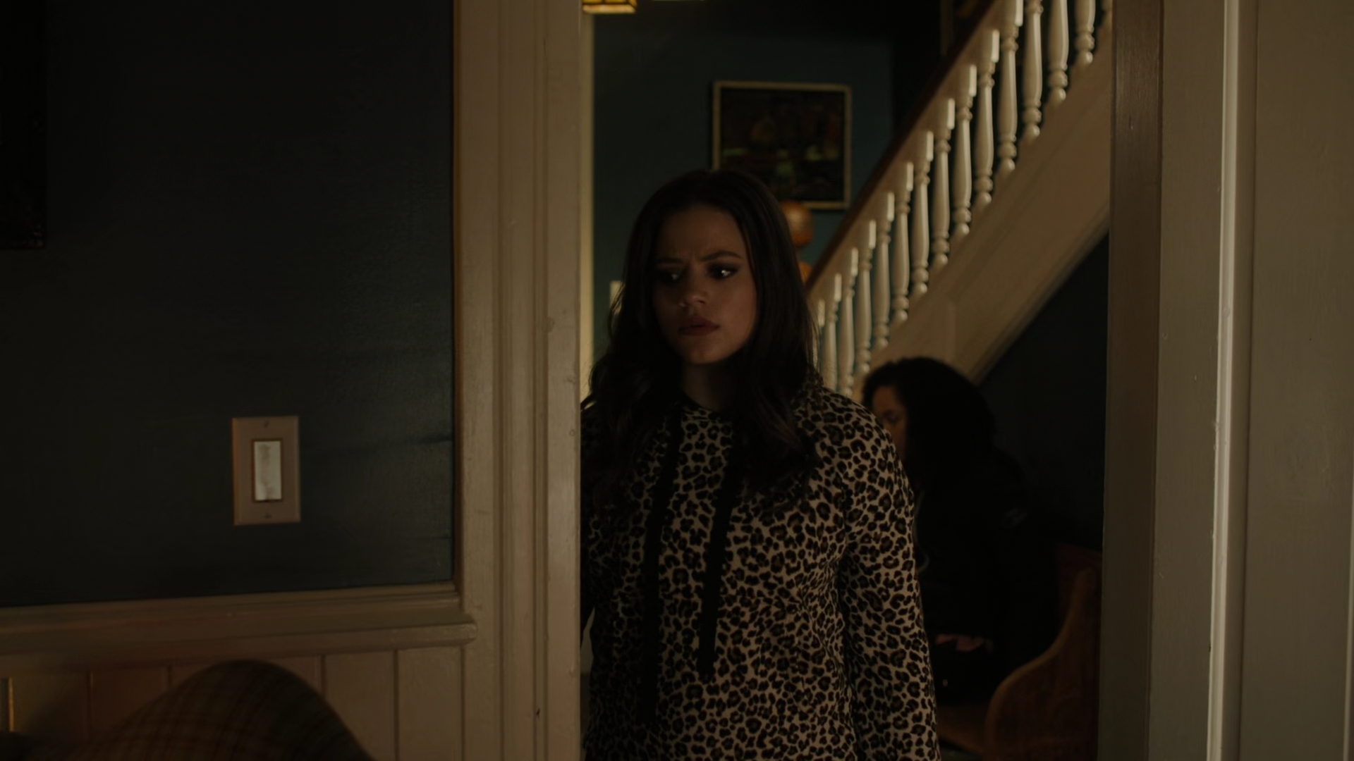 Charmed-Online-dot-nl_Charmed2x01-SafeSpace01691.jpg