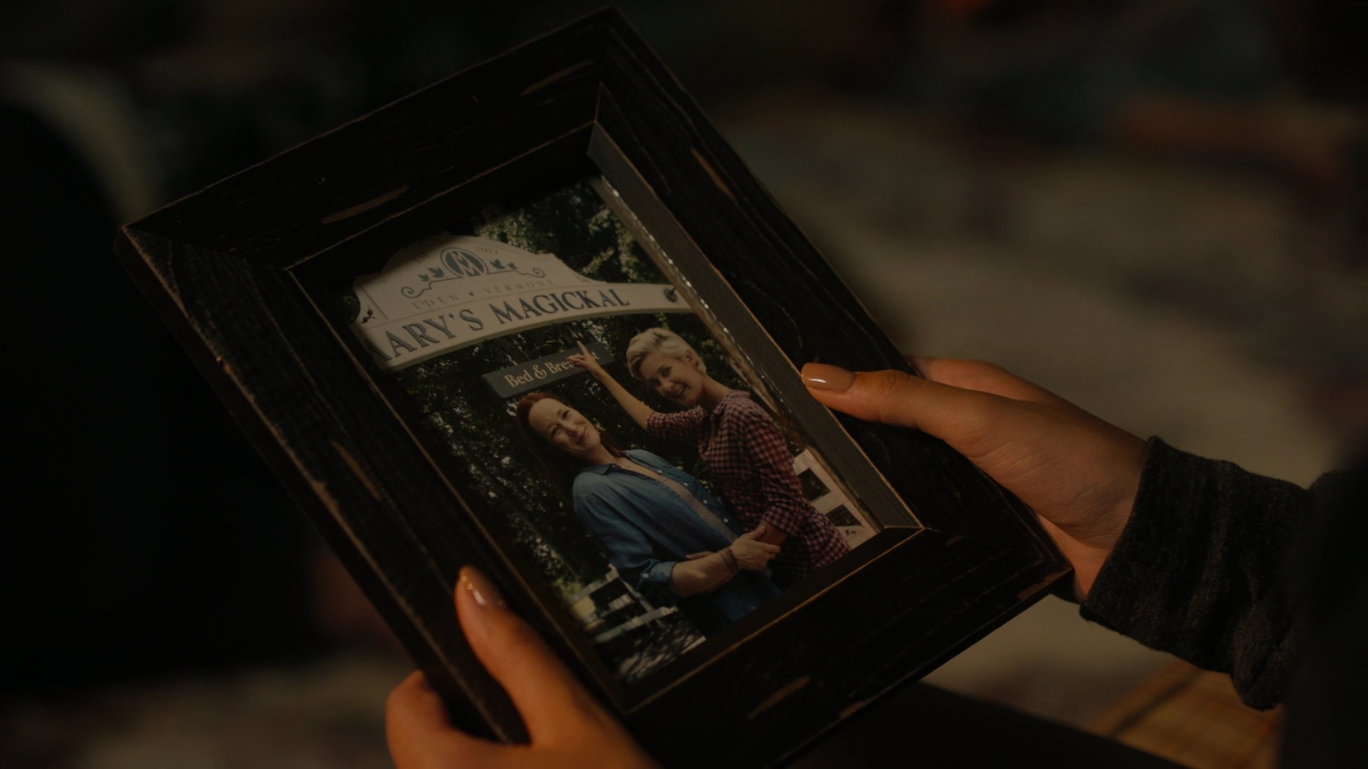 Charmed-Online-dot-nl_Charmed2x01-SafeSpace01718.jpg Charmed-Online-dot-nl_Charmed2x01-SafeSpace01718.jpg