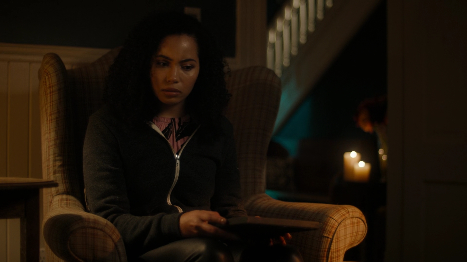 Charmed-Online-dot-nl_Charmed2x01-SafeSpace01725.jpg Charmed-Online-dot-nl_Charmed2x01-SafeSpace01725.jpg