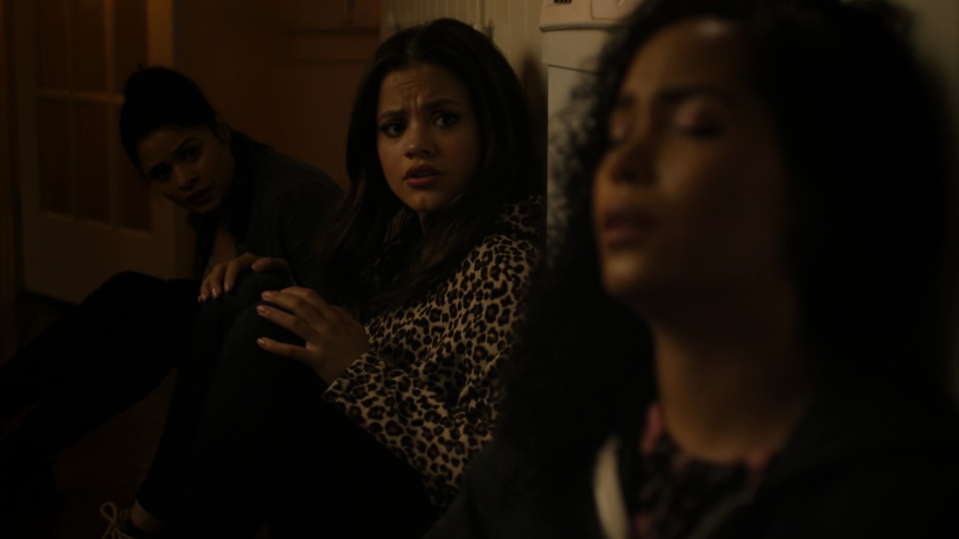 Charmed-Online-dot-nl_Charmed2x01-SafeSpace01775.jpg Charmed-Online-dot-nl_Charmed2x01-SafeSpace01775.jpg