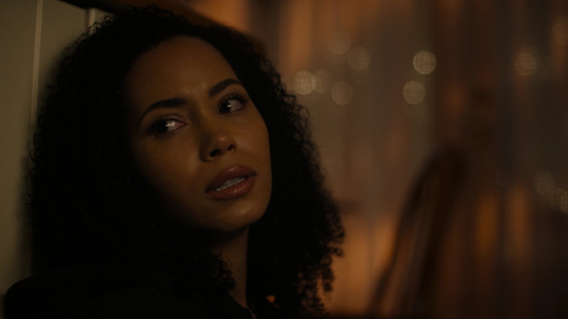 Charmed-Online-dot-nl_Charmed2x01-SafeSpace01780.jpg Charmed-Online-dot-nl_Charmed2x01-SafeSpace01780.jpg