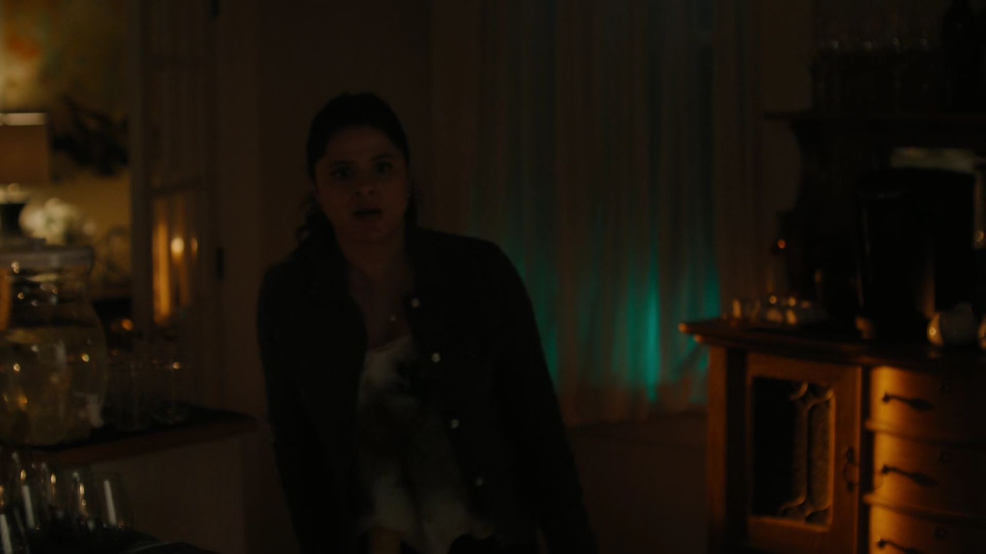 Charmed-Online-dot-nl_Charmed2x01-SafeSpace01812.jpg