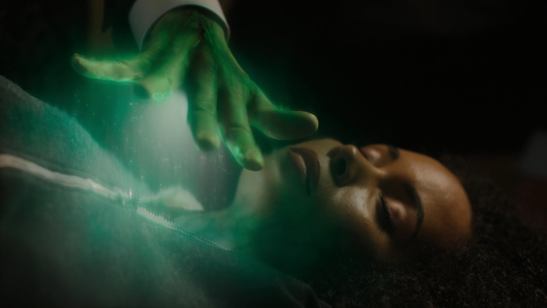 Charmed-Online-dot-nl_Charmed2x01-SafeSpace01871.jpg Charmed-Online-dot-nl_Charmed2x01-SafeSpace01871.jpg