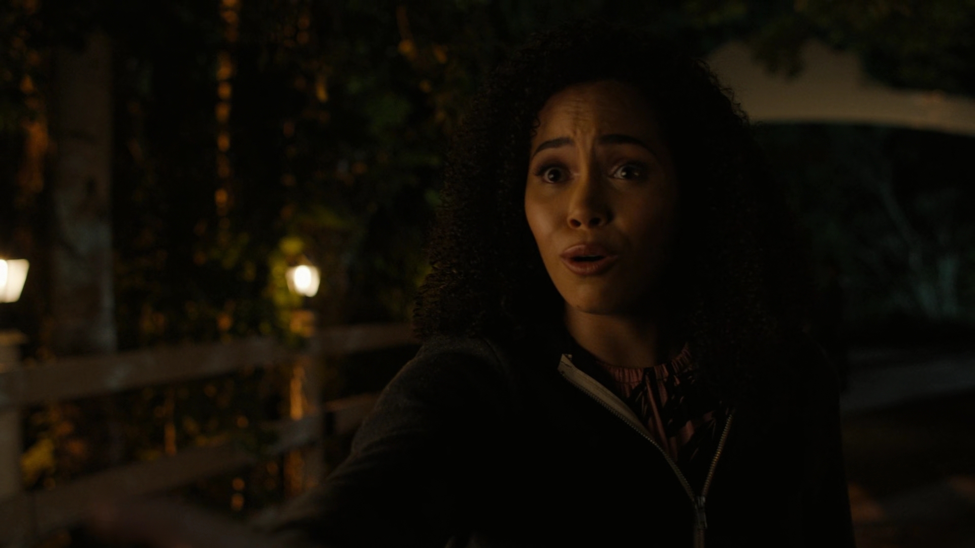 Charmed-Online-dot-nl_Charmed2x01-SafeSpace02004.jpg Charmed-Online-dot-nl_Charmed2x01-SafeSpace02004.jpg