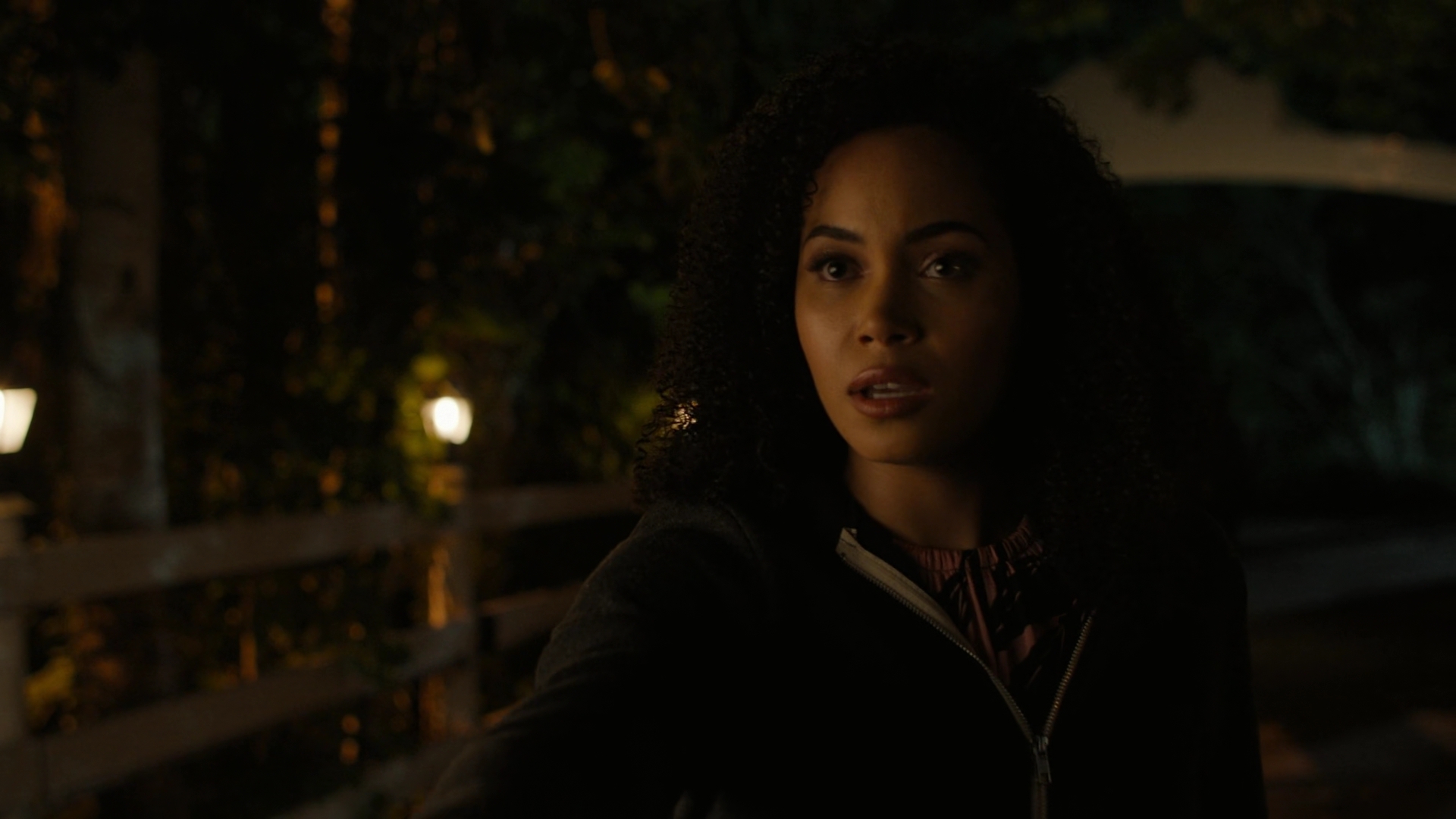 Charmed-Online-dot-nl_Charmed2x01-SafeSpace02005.jpg Charmed-Online-dot-nl_Charmed2x01-SafeSpace02005.jpg