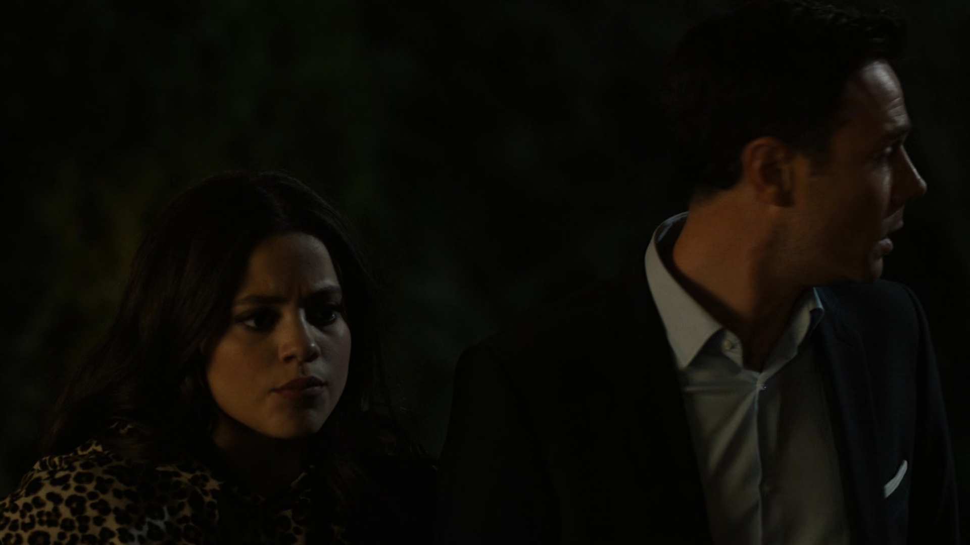 Charmed-Online-dot-nl_Charmed2x01-SafeSpace02014.jpg Charmed-Online-dot-nl_Charmed2x01-SafeSpace02014.jpg