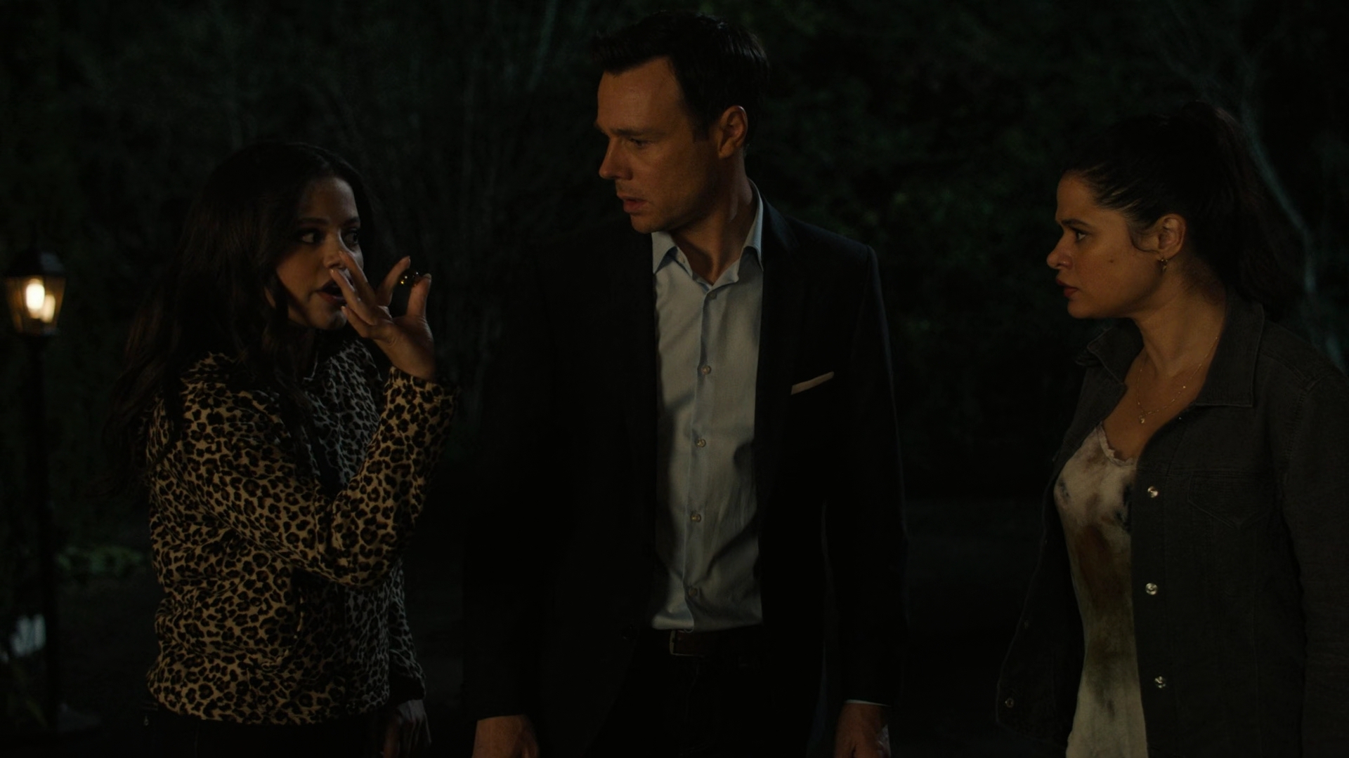 Charmed-Online-dot-nl_Charmed2x01-SafeSpace02018.jpg Charmed-Online-dot-nl_Charmed2x01-SafeSpace02018.jpg