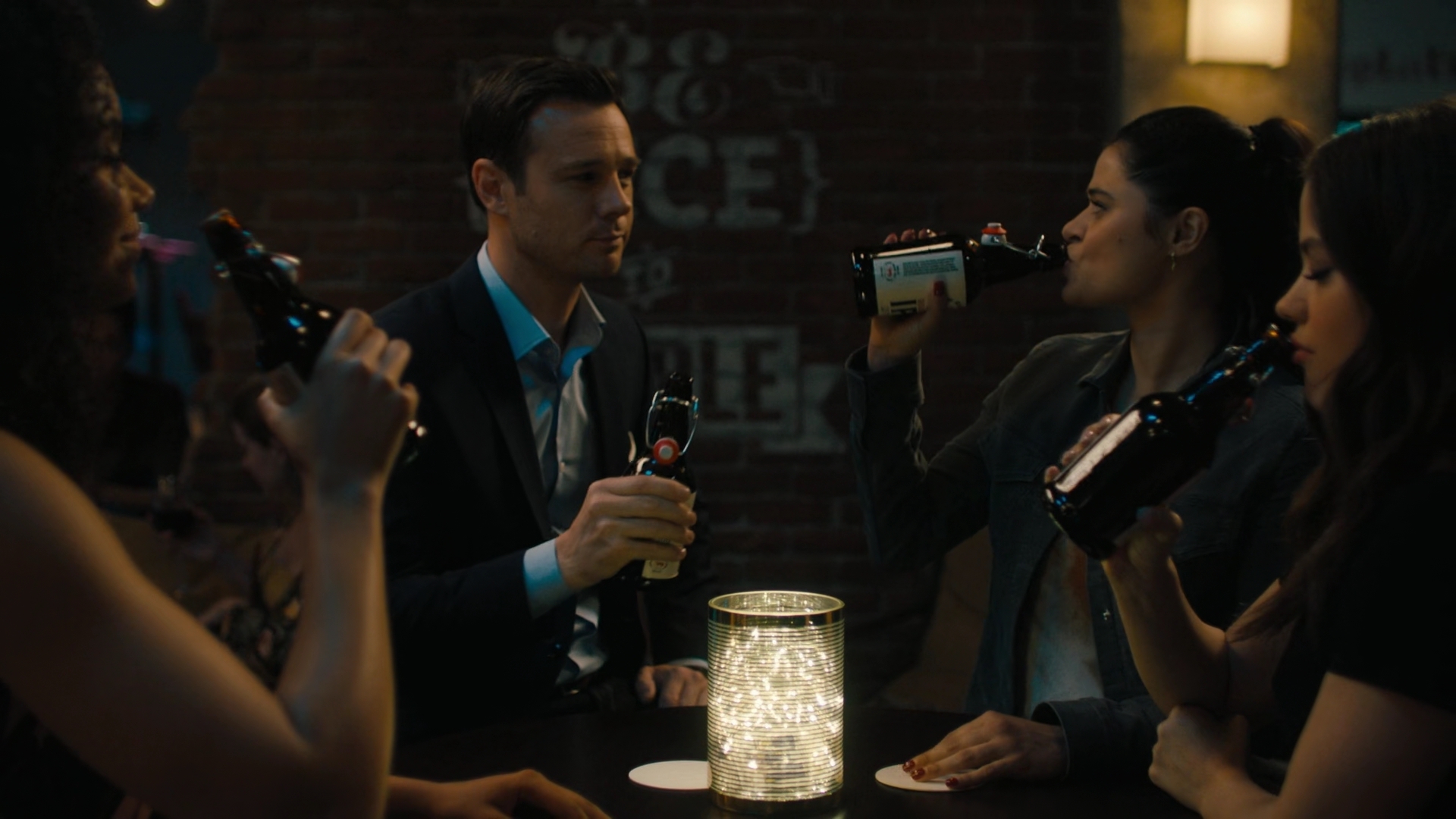 Charmed-Online-dot-nl_Charmed2x01-SafeSpace02244.jpg Charmed-Online-dot-nl_Charmed2x01-SafeSpace02244.jpg