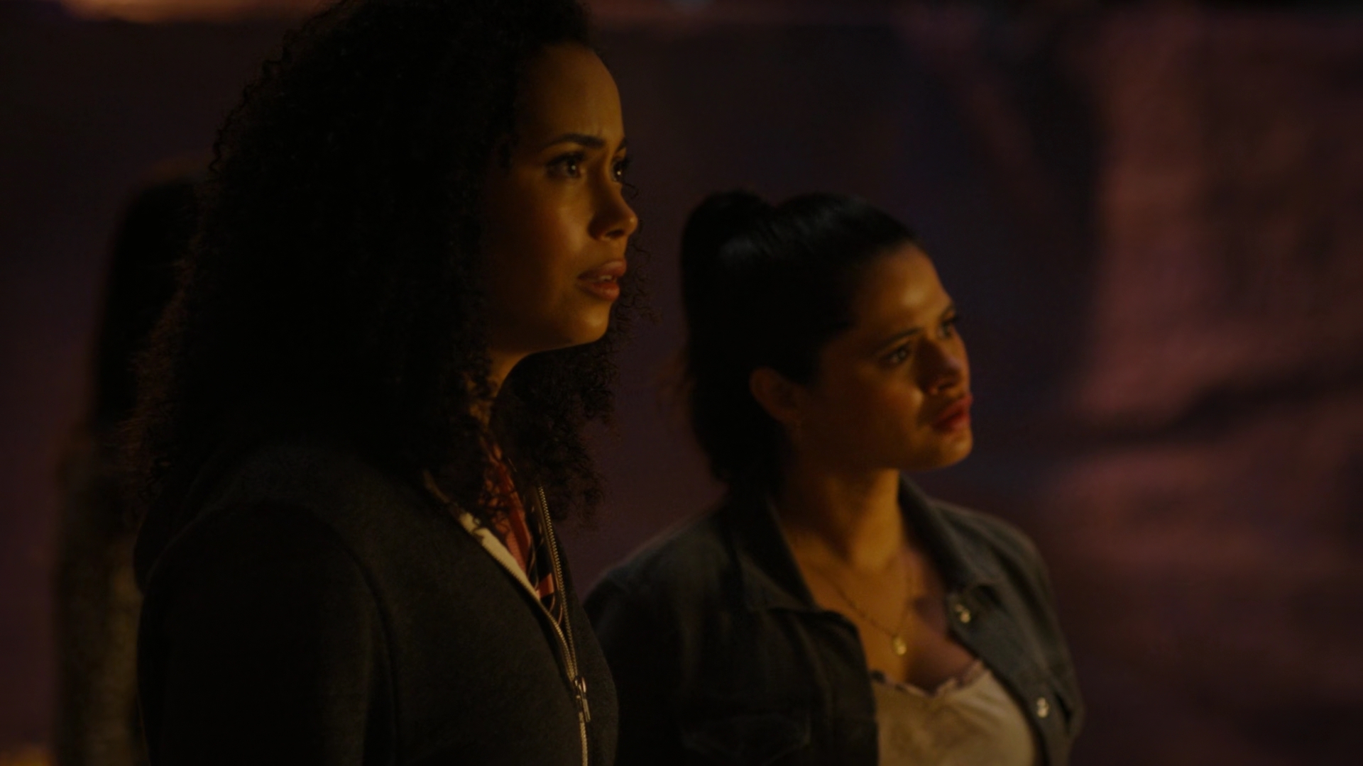 Charmed-Online-dot-nl_Charmed2x01-SafeSpace02282.jpg
