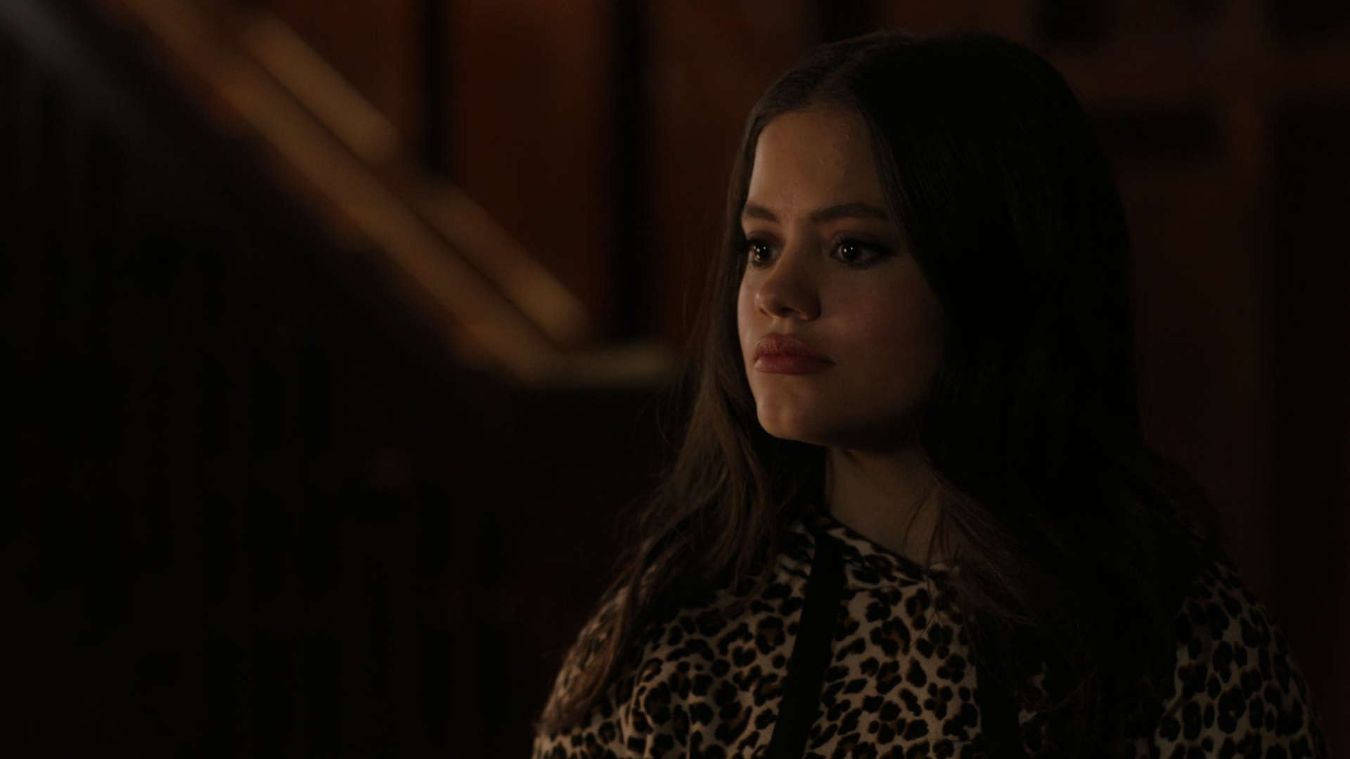 Charmed-Online-dot-nl_Charmed2x01-SafeSpace02339.jpg