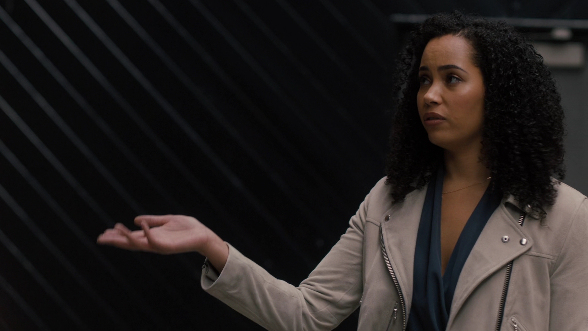 Charmed-Online-dot-nl_Charmed2x02ThingstoDoInSeattleWhenYoureDead00367.jpg Charmed-Online-dot-nl_Charmed2x02ThingstoDoInSeattleWhenYoureDead00367.jpg