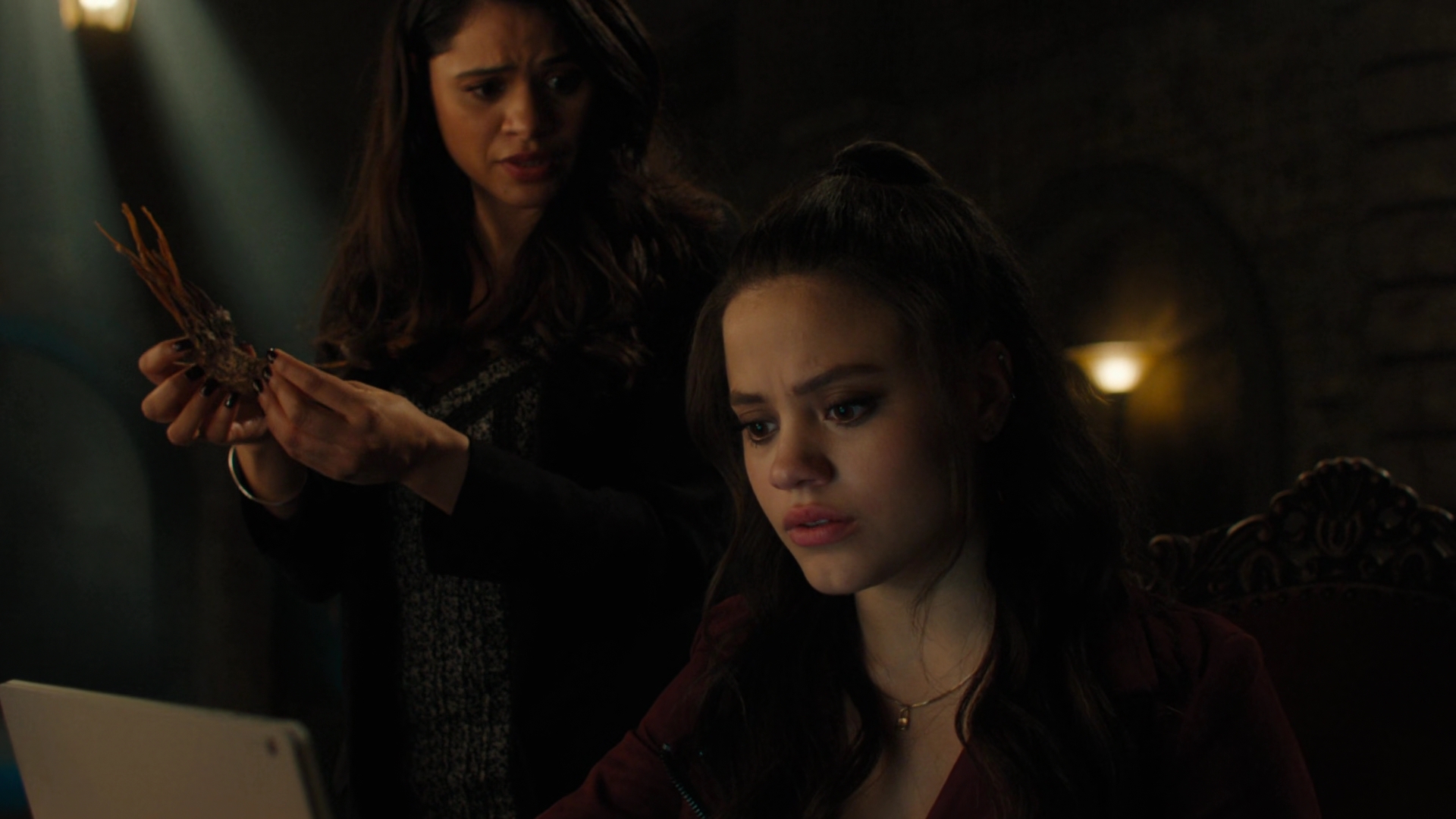 Charmed-Online-dot-nl_Charmed2x02ThingstoDoInSeattleWhenYoureDead00578.jpg