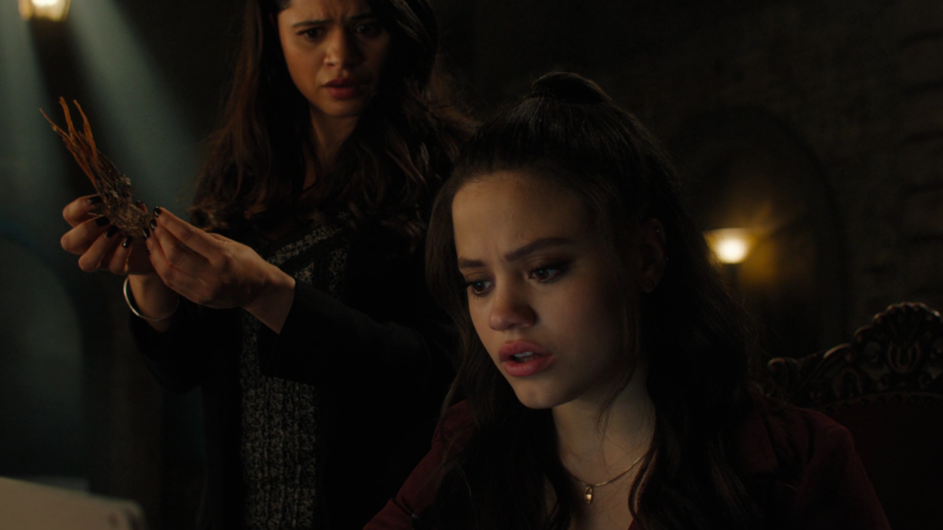 Charmed-Online-dot-nl_Charmed2x02ThingstoDoInSeattleWhenYoureDead00582.jpg