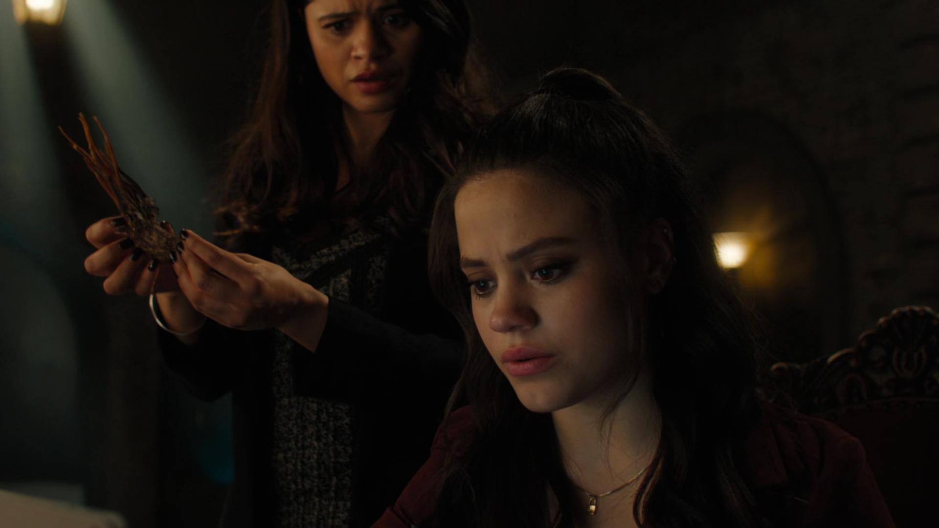 Charmed-Online-dot-nl_Charmed2x02ThingstoDoInSeattleWhenYoureDead00583.jpg